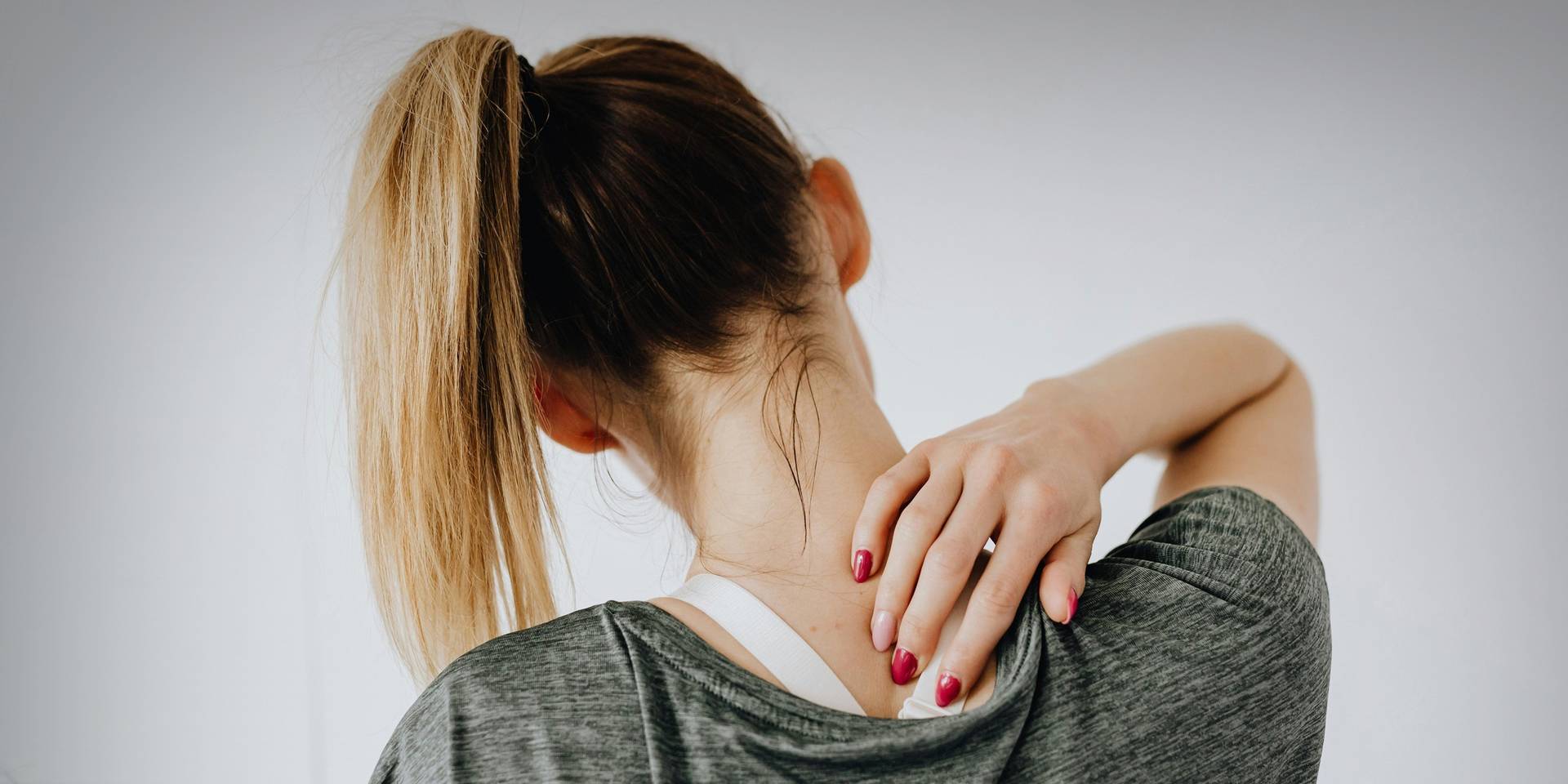 Woman with backaches